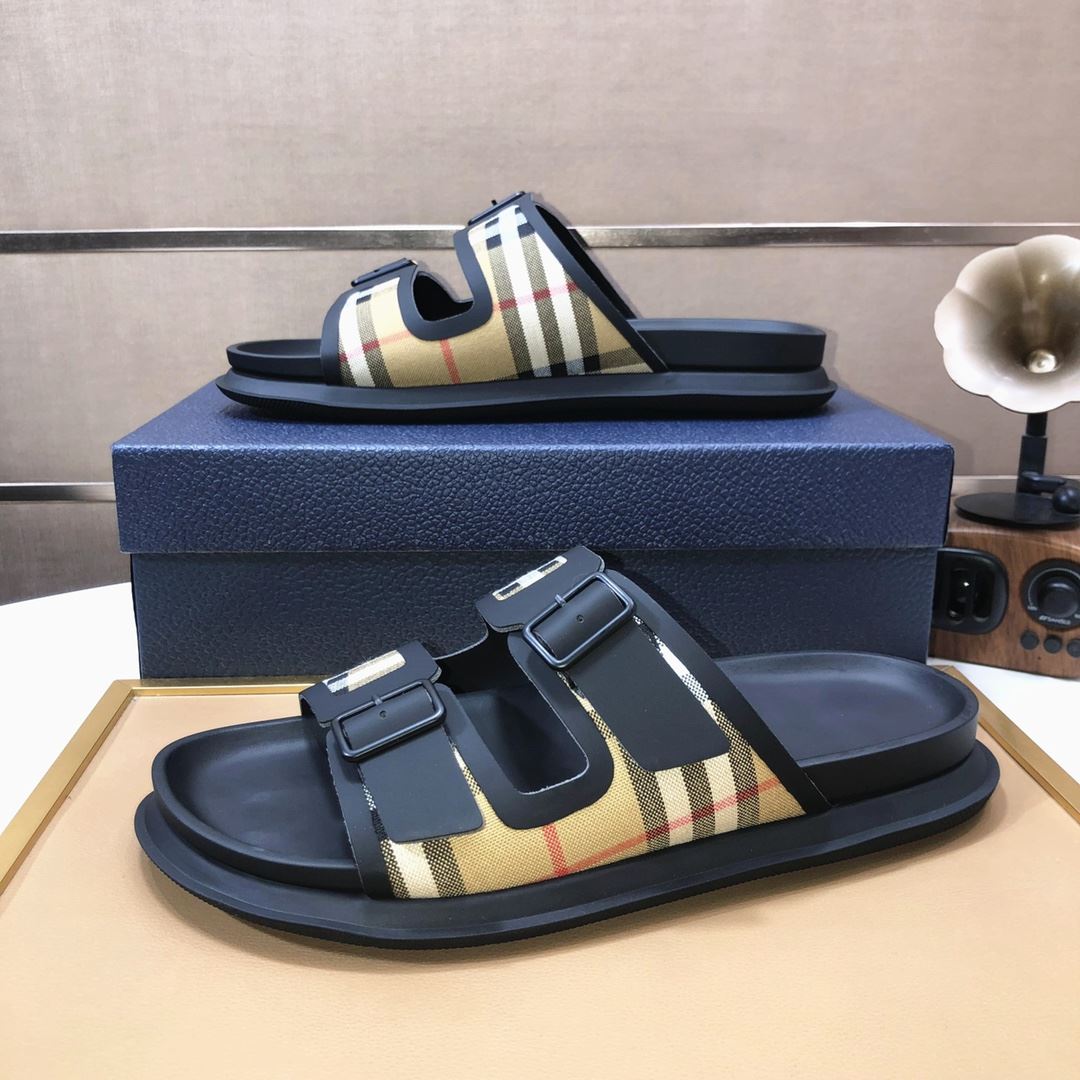 Burberry Slippers